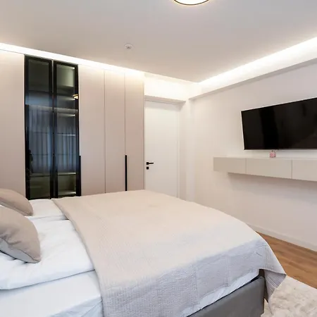Apartament Eight *